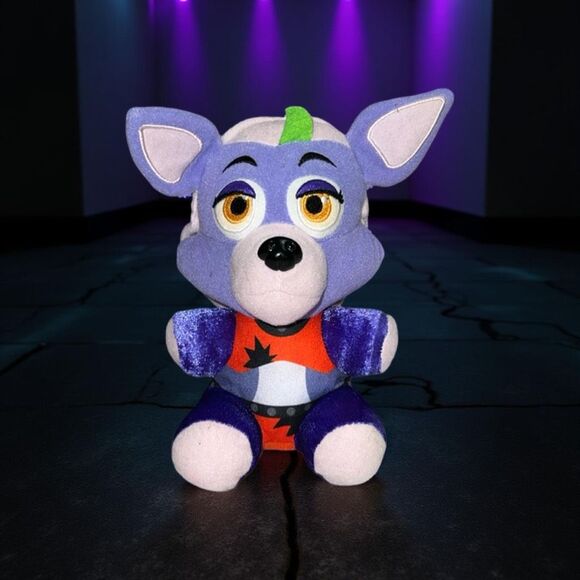 Funko Plush: Five Nights at Freddy's, Security Breach Roxanne Wolf 6” - Picture 1 of 3